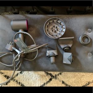 Dyson hair dryer set
